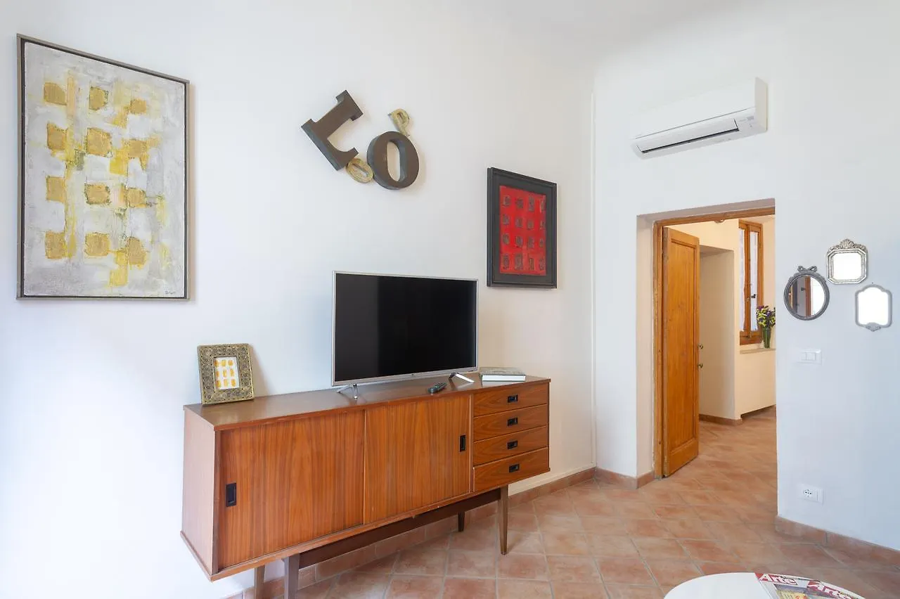 Apartments Florence - Midnight In Santa Croce 0*,  Italy