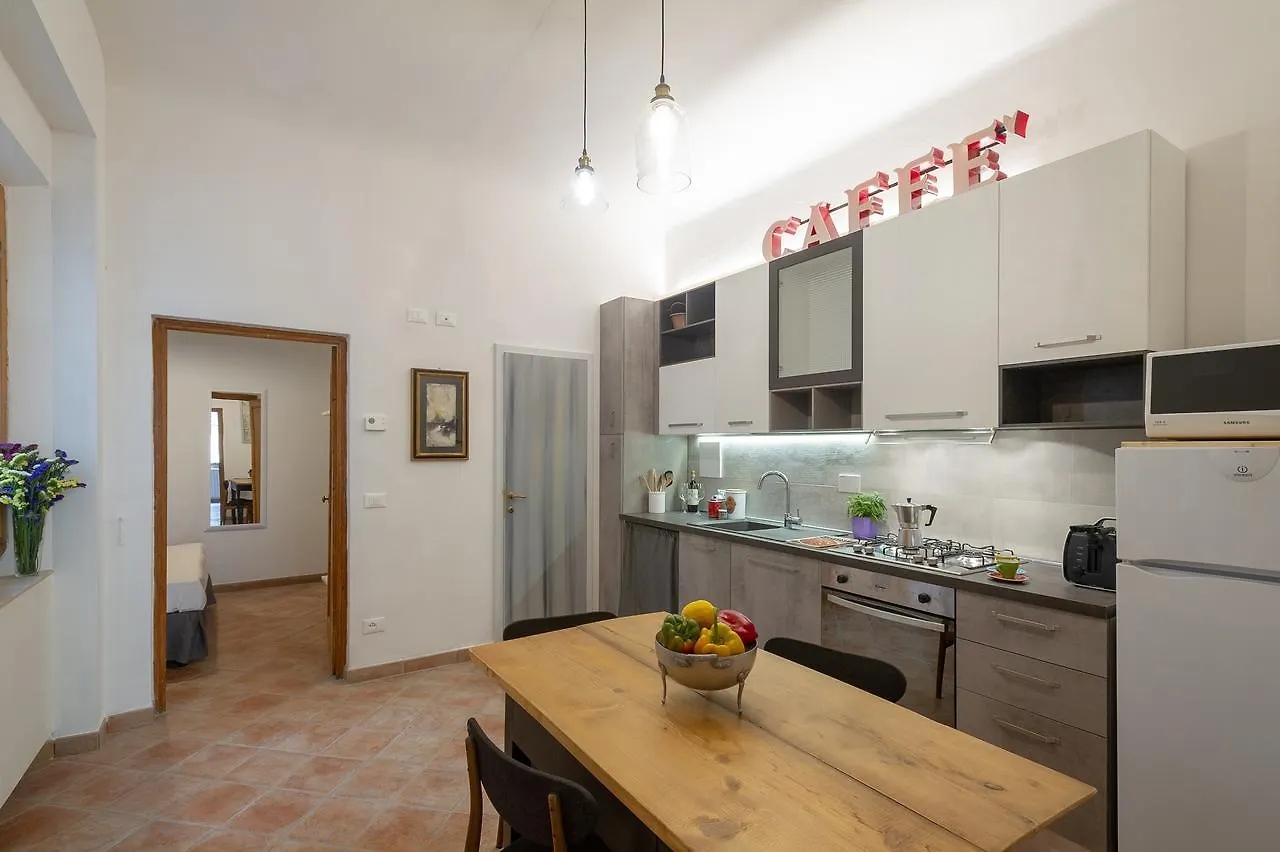 Apartments Florence - Midnight In Santa Croce