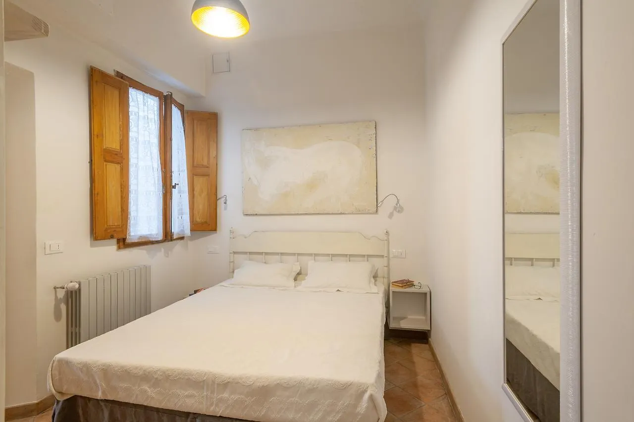 Apartments Florence - Midnight In Santa Croce