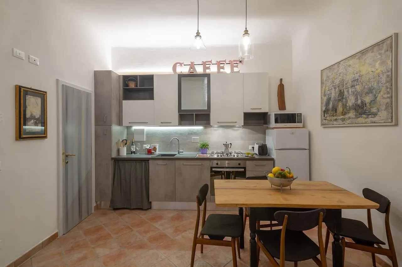 Apartments Florence - Midnight In Santa Croce
