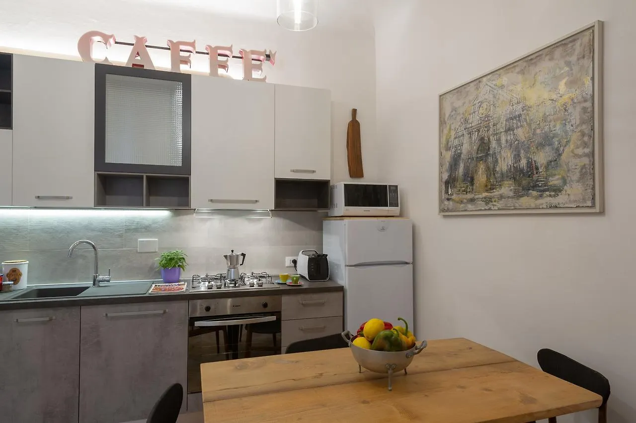 Apartments Florence - Midnight In Santa Croce