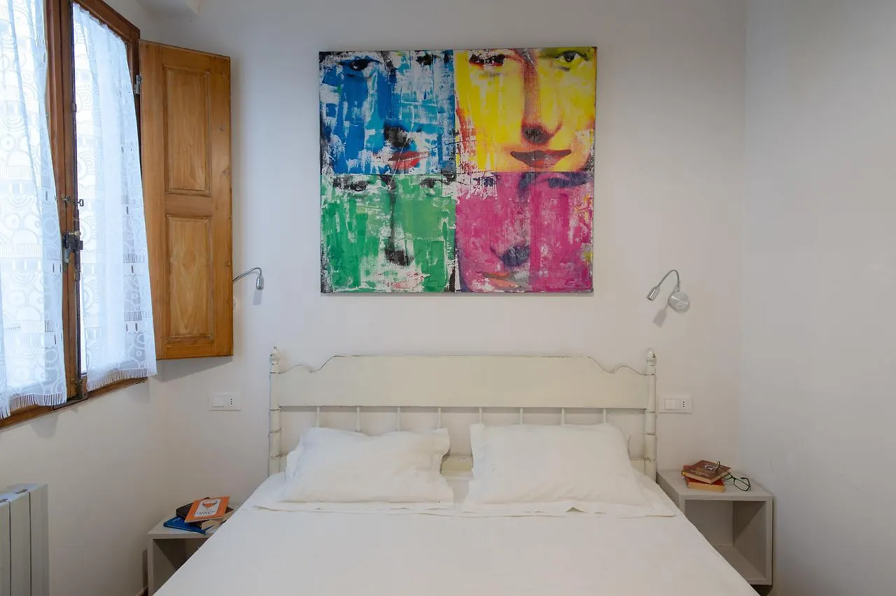 Apartments Florence - Midnight In Santa Croce