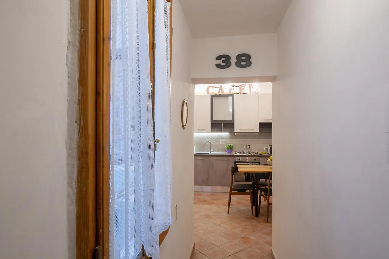 Apartments Florence - Midnight In Santa Croce 0*,